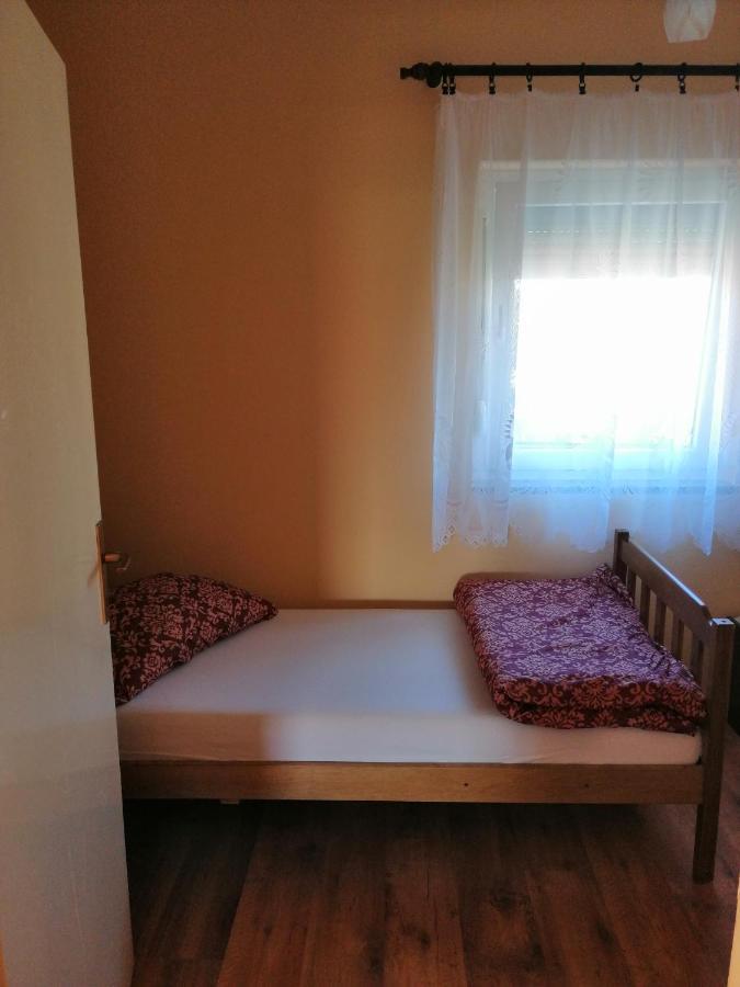 Apartmani Zdenka Vir Exterior foto