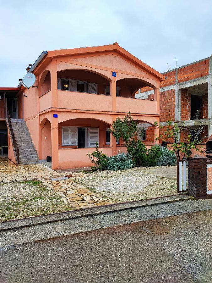 Apartmani Zdenka Vir Exterior foto
