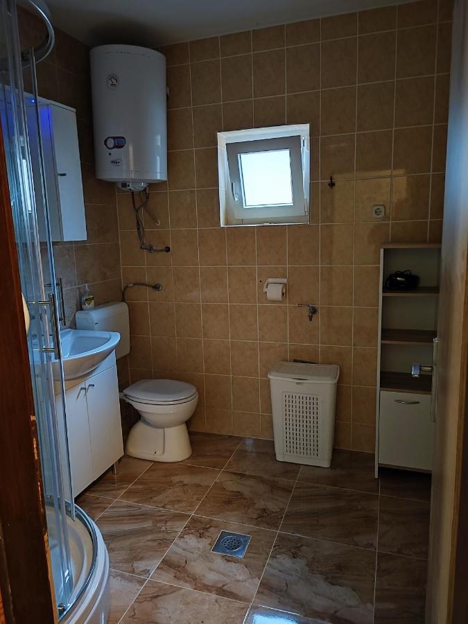 Apartmani Zdenka Vir Exterior foto